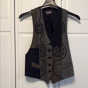 retro Black and Gray Buttoned vest with Artistic Embroidery